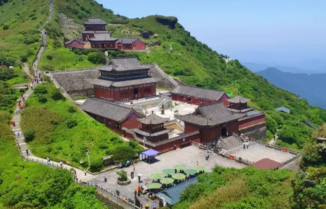 Cheng'en Temple Fanjingshan - China Xian Tour: Private & Tailor-Made China Tours Cheng'en Temple Fanjingshan
