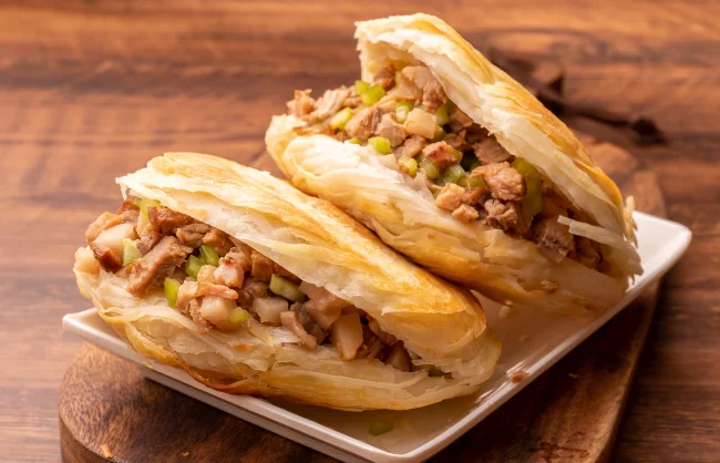 Xian Food Tongguan Roujiamo - China Xian Tour: Private & Tailor-Made China Tours Xian Food tour: Tongguan Roujiamo